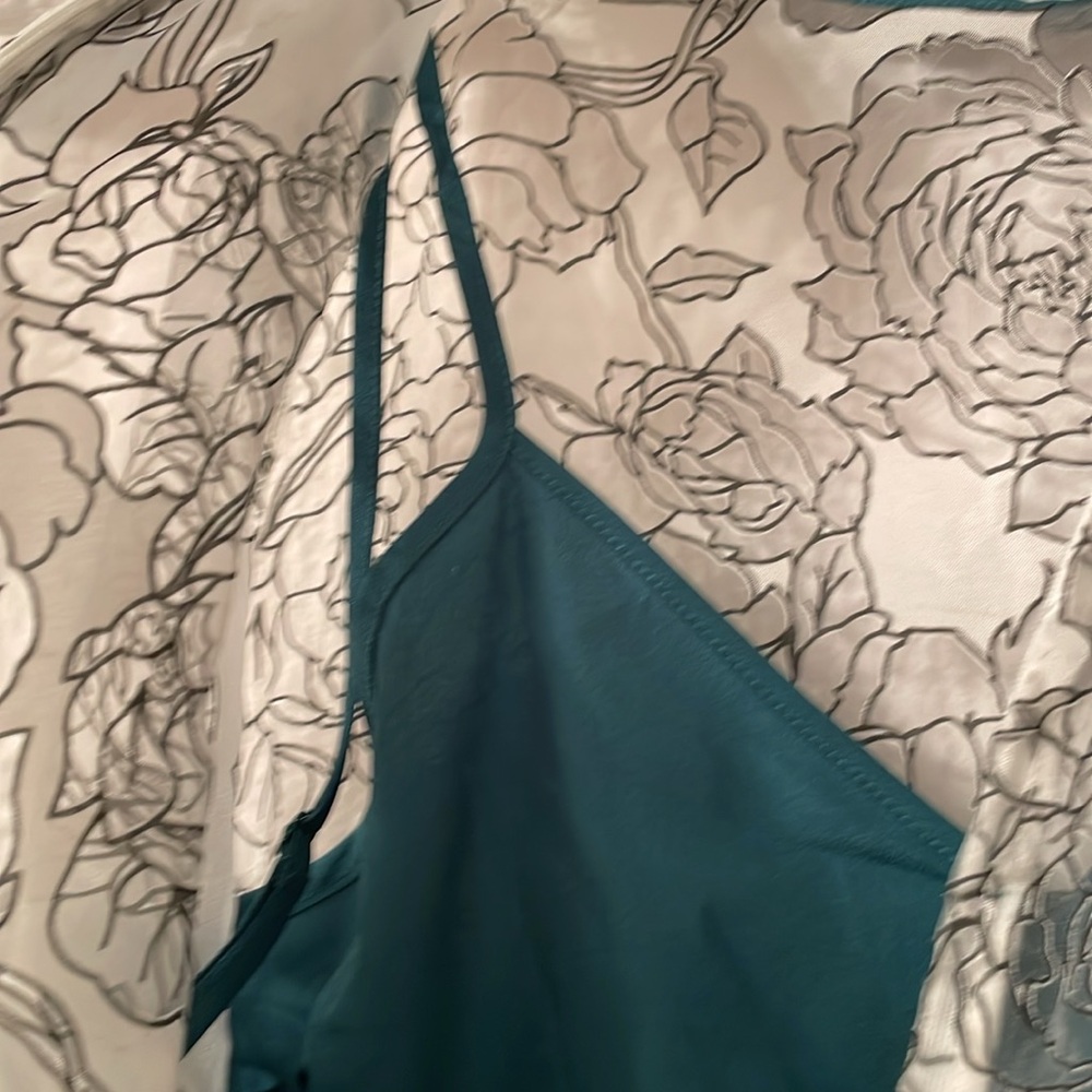 Lace & Mesh dress size medium green and white lined - Picture 9 of 11